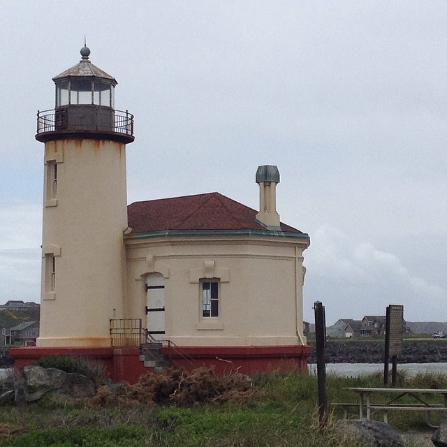 coqui-like-river-lighthouse---bandon-oregon-oregoncoast-traveloregon-oregon-lighthouse-lighthouses-bestpics-seascapes-landscapes-bestpics-bestoforegon-picoftheday-coolpics-coolshots-iphonography-iphone-bandon_14090892476_o